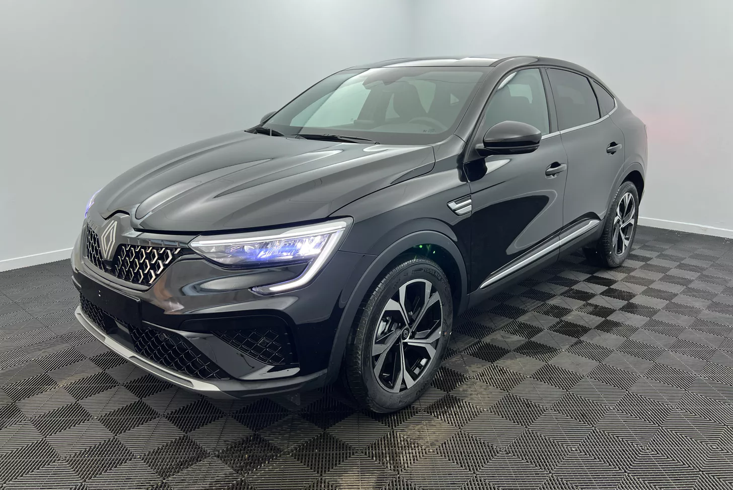 RENAULT Arkana SUV Hybride