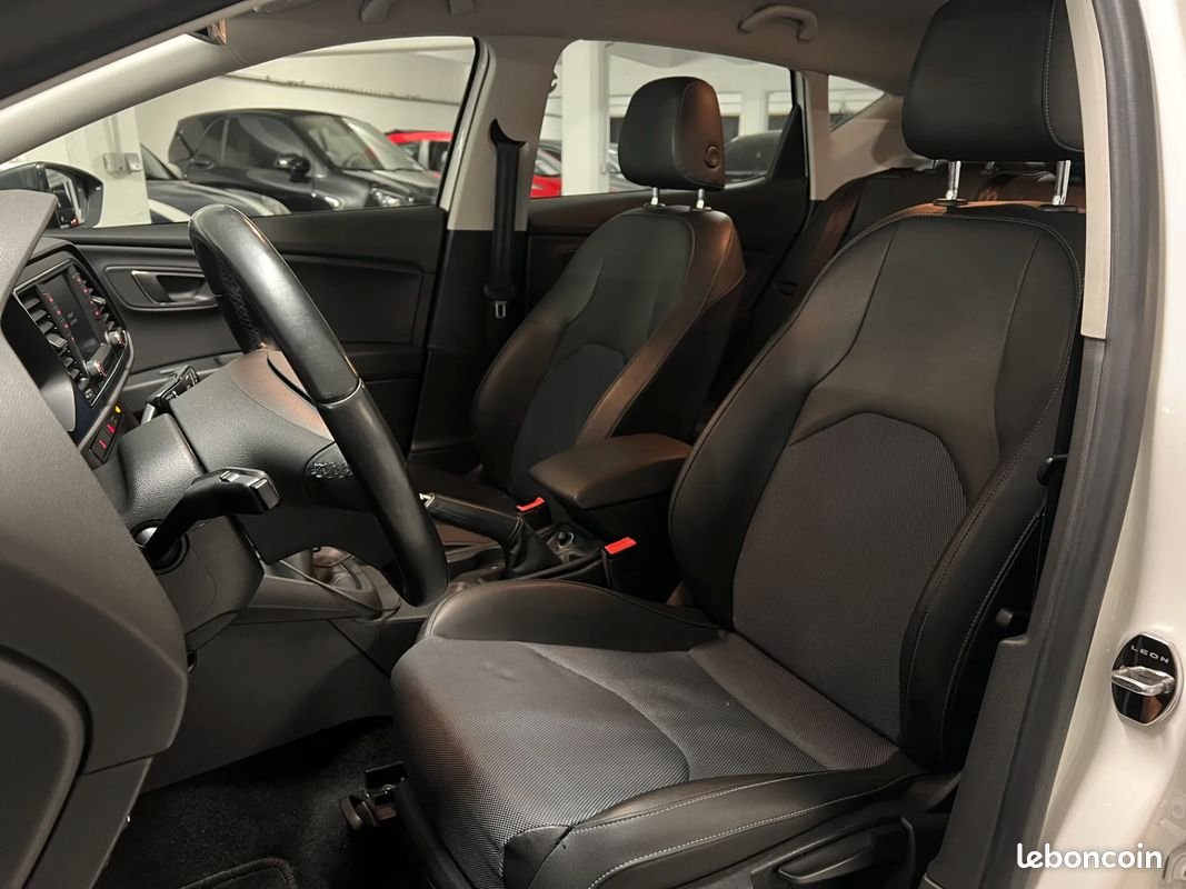 Photo véhicule vue 4